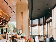 -星巴克臻选(上海虹桥新天地三店)