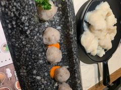 干贝咸蛋黄虾滑-哥老官重庆美蛙鱼头(西湖银泰十一哥店)