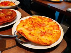 培根鸡肉双拼披萨-萨莉亚意式餐厅(杭州滨江天街店)