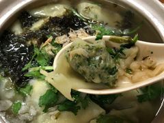 -小许三鲜砂锅馄饨店(家多乐烟酒店)