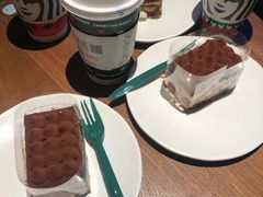 -星巴克(杭州湖滨银泰E区店)