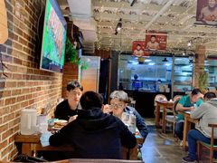 大堂-三个大叔烤羊肉串·炭炉砂锅菜(西三旗店)