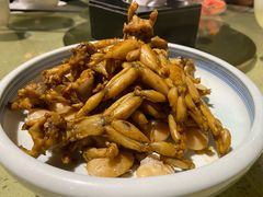 -铜锣湾·有麝自然香(重庆新天地店)