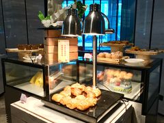 -飨食汇全日制餐厅·昆山皇冠假日酒店(九方店)
