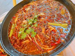 -鸿顺老铁锅美蛙鱼府(解放碑店)