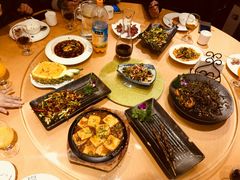 -香巴拉云南餐厅(华莱坞店)