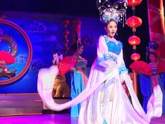 -金东尼人妖秀