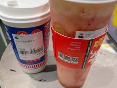 草莓桃子酪酪-LELECHA乐乐茶(美罗城店)
