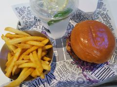 -TRIPS BURGER(大钟寺店)