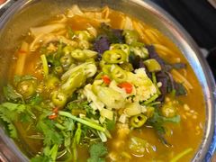 -丽丽三鲜螺蛳粉(田林路店)