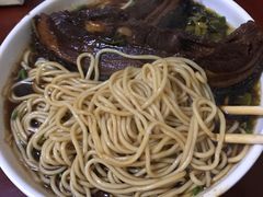 -小龙大肉面馆