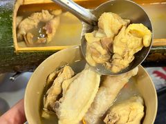 -刘姐啤酒鱼民族演艺餐厅(西街总店)