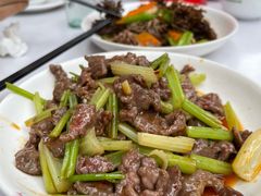 芹菜黄牛肉-畲乡一品鱼府土菜馆