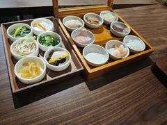 -良米山·云南野生菌过桥米线(上海首店)