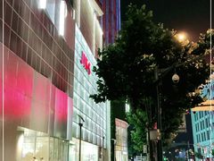 -JINS(上海宏伊国际广场店)