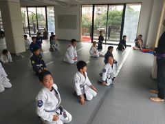 -EFL巴西柔术·综合格斗·泰拳·少儿体能训练(虹桥德必馆)
