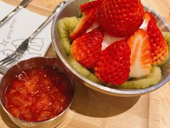 圣诞莓莓哒白雪冰-满记甜品(荟聚购物中心店)