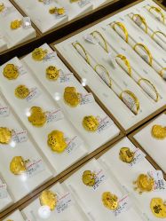 -老凤祥银楼(五角场万达广场店)