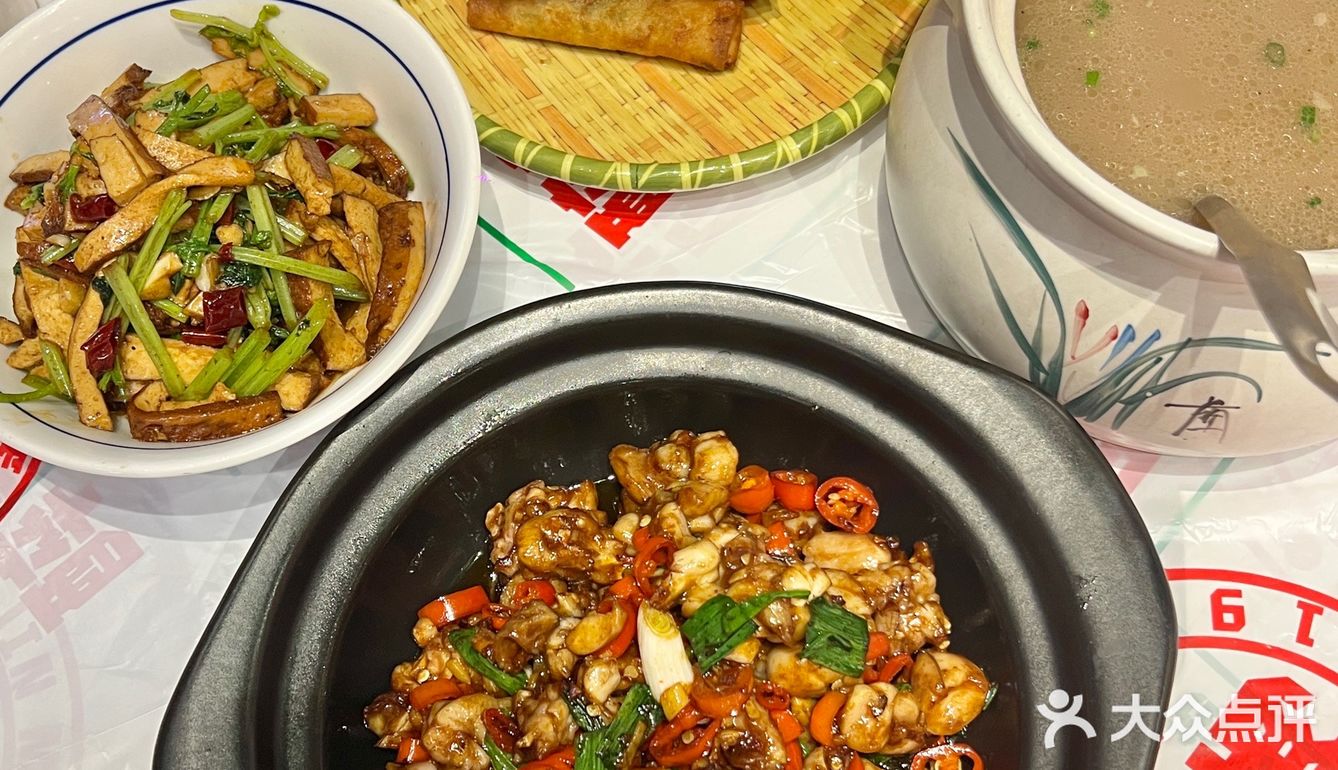 来看看吉庆街的大排档