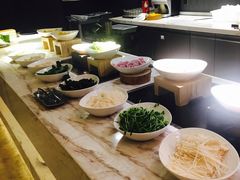 -筠咖啡西餐厅(上海国展宝龙丽筠酒店)