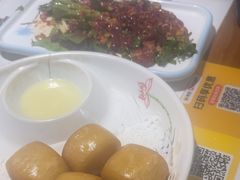 -乡土黄·鲜牛肉火锅·小龙虾(兴业街店)