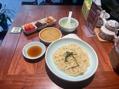 -裕兴记•蟹黄面馆(人民广场店)