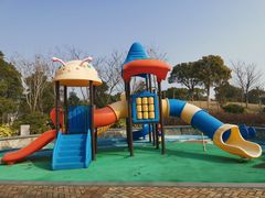 -上海滴水湖皇冠假日酒店