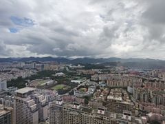 -景月阁空中食府(希尔顿酒店)