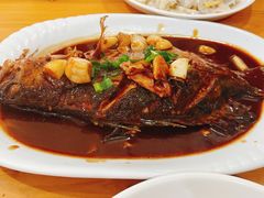 自制臭桂鱼-黄牛肉馆·皖南土菜