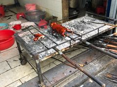 -黄记四更烤乳猪店