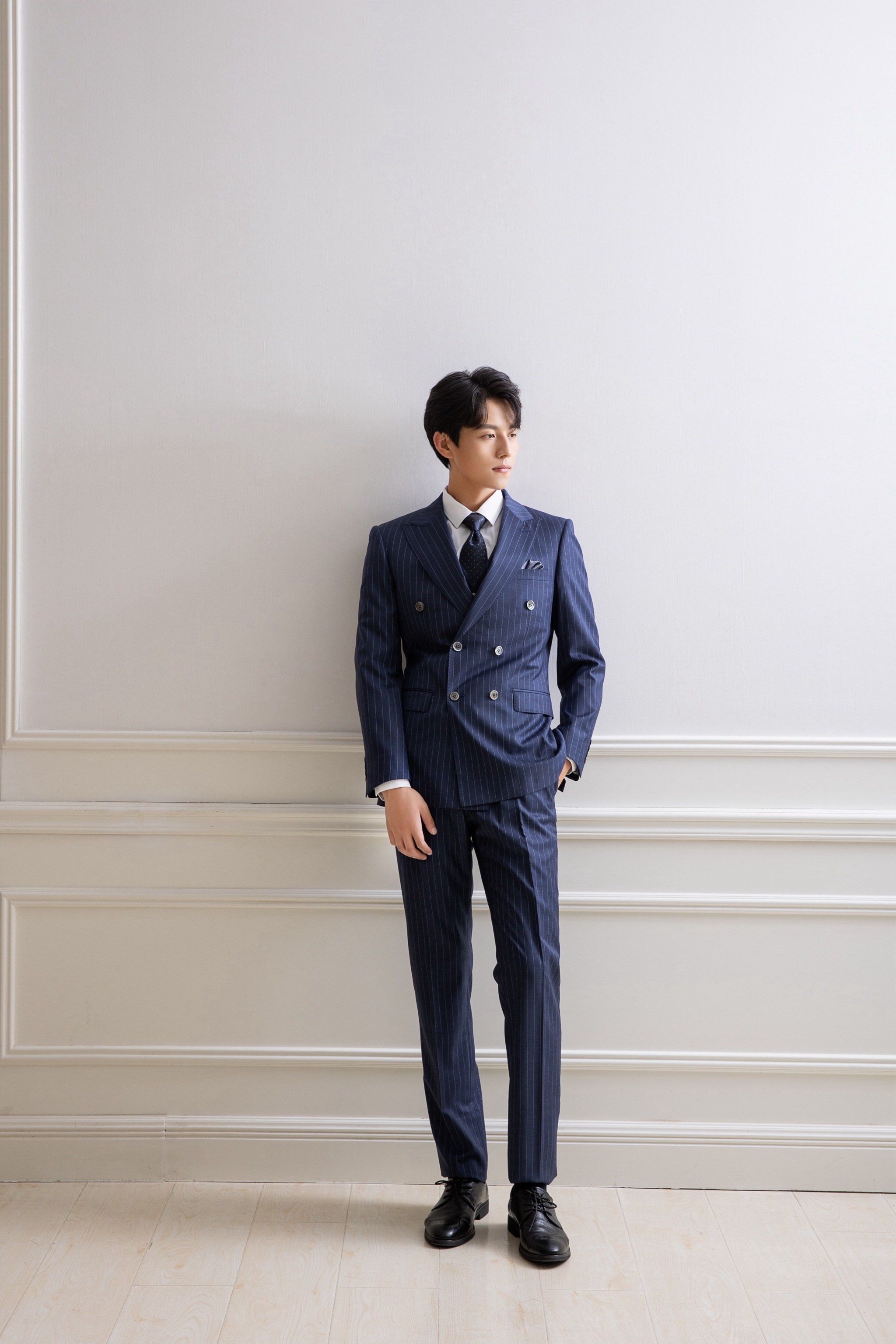 新郎婚礼必备西装