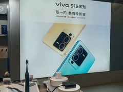 -vivo官方授权体验店(月星环球港店)