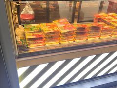 -周黑鸭(地铁虹桥火车站店)