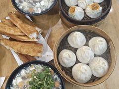 加蟹小笼包-常鲜德乐购迎桂馒头店(麻巷公寓店)