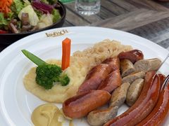 -LENBACH兰巴赫西餐啤酒坊(大连东港店)