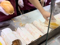 -Bánh Mì Huynh Hoa