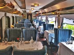 靠窗位-火车头法国西餐厅