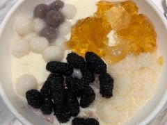 桃胶桑葚双皮奶-糖纸甜品(余姚五彩城店)