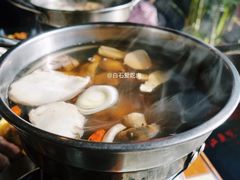 菌汤火锅-丽江庭院之爱在路上(西单店)