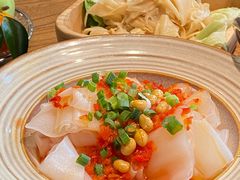 -野山舂·贵州现舂酸汤火锅(鸿通城店)