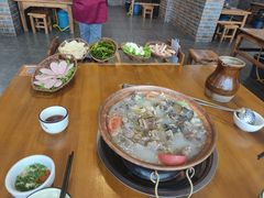 -阿婆情腊排骨火锅(金虹路店)