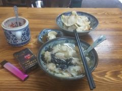 -无名氏宵夜小摊(祝家三姐妹馄饨店)
