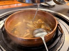 -阿山卓·野生菌火锅·纳西火塘烤肉