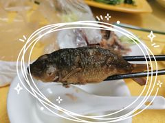香煎禾花鱼-将军陂美食山庄·瓦缸炭烧鸡