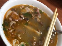 -春雨羊汤店(广开四马路总店)