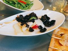 -乡村馕坑肉·烧烤·新疆菜·本地人更爱吃(阿勒泰首店)