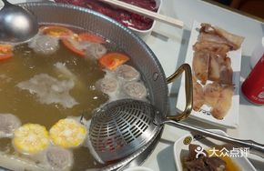 High-Calcium Beef Bone Soup with Large Eye Fish