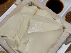 -95号酱骨·一块豆腐(展春园西路店)