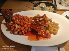 -吴越荣记·苏州菜·松鼠桂鱼(娄门景区店)