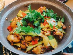 泡子姜烧牛蛙-吃饭皇帝大(合生汇店)